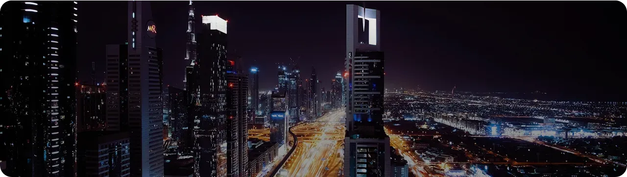 Skyline de una ciudad inteligente de noche